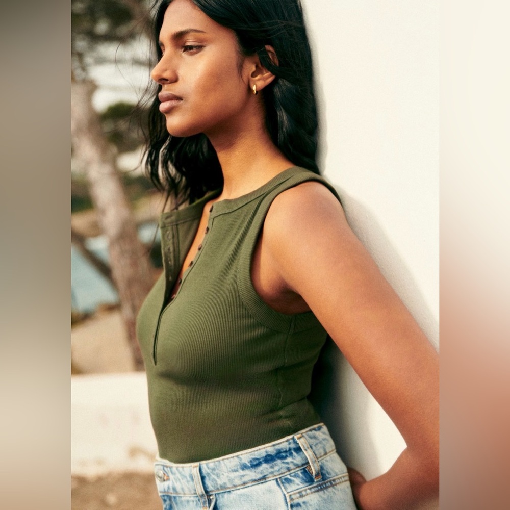 Sézane Felicien Top, Olive Green, Size M - Picture 4 of 7
